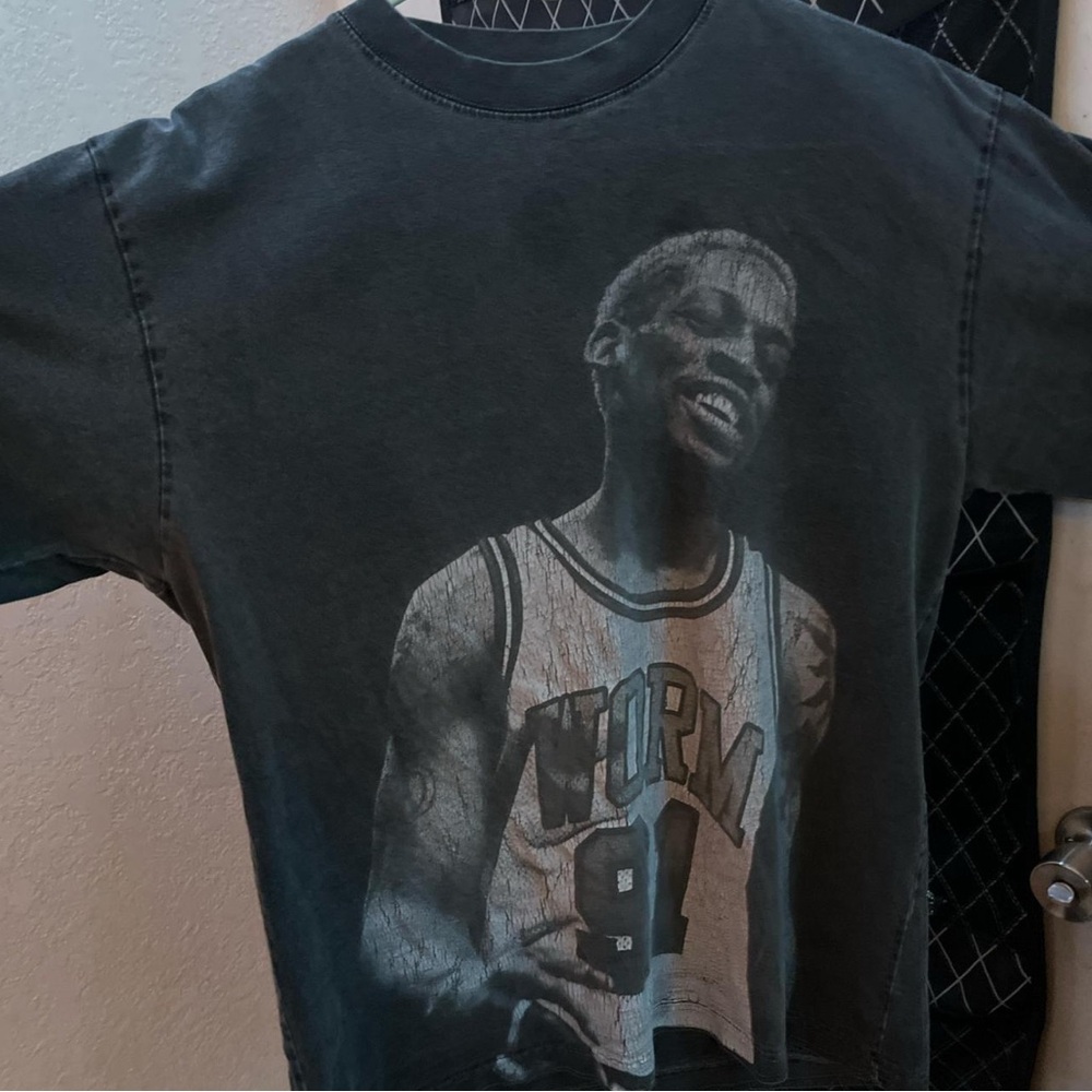 Vintage Graphic Tee in Black